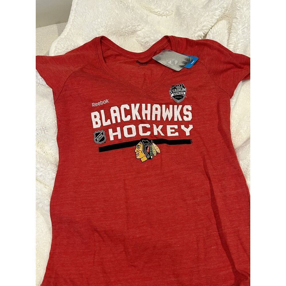 NEW Chicago Blackhawks Shirt Women's XL Reebok NHL‎ Hockey NWT - Picture 3 of 3